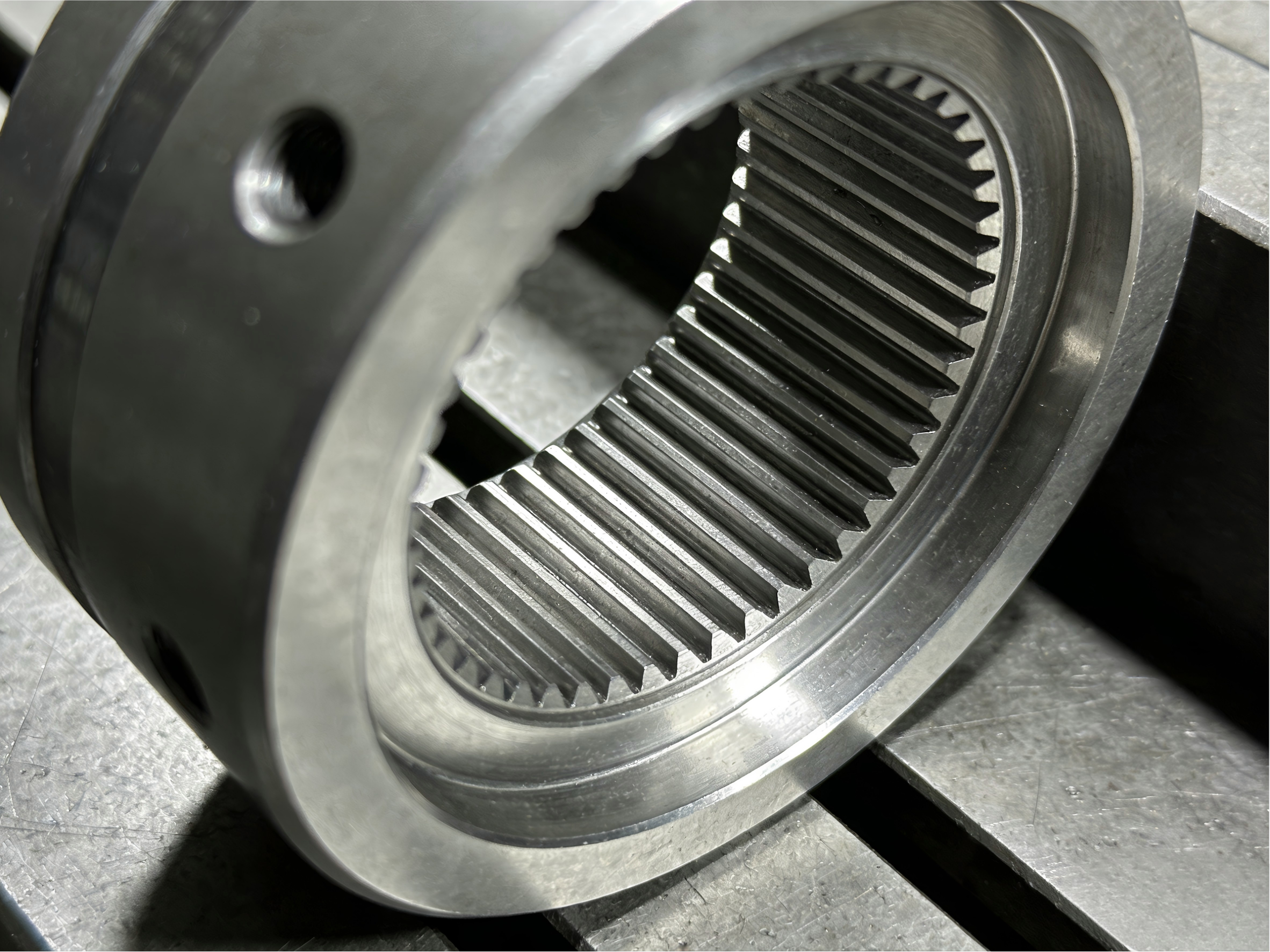 水电镀加工与真空电镀的区别